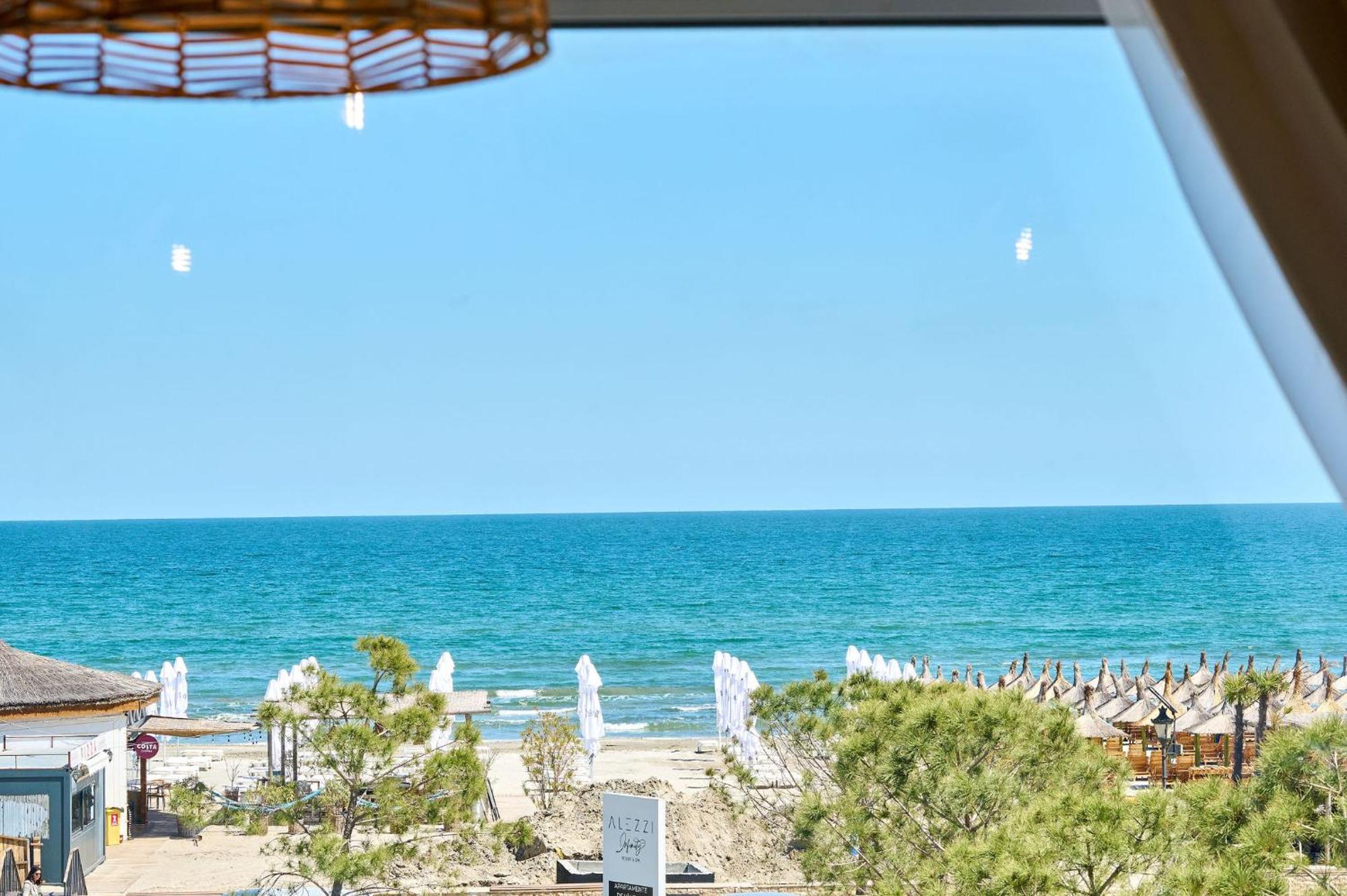 Seaside Serenity In Infinity - Parking * Mamaia