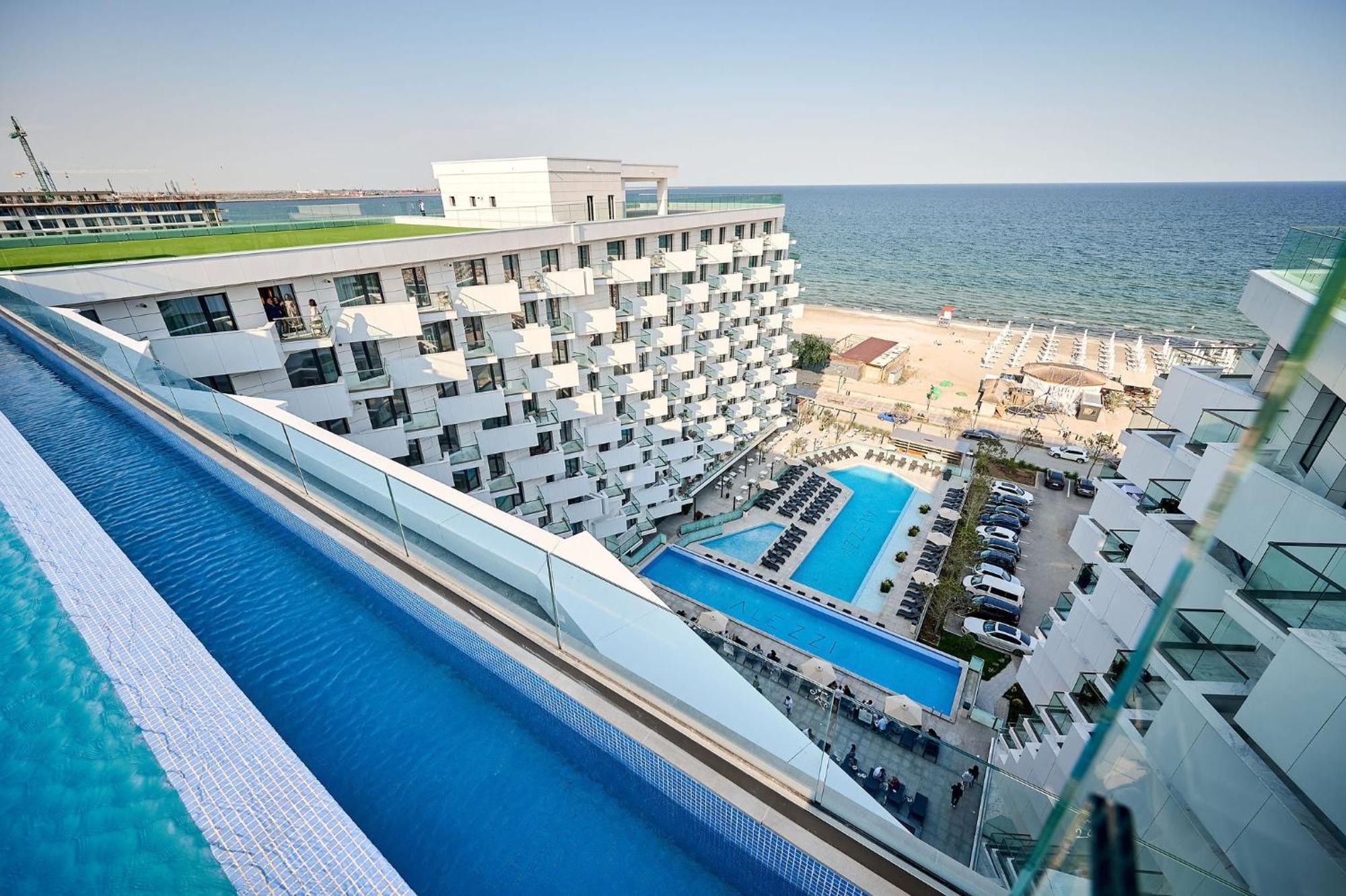 Seaside Serenity In Infinity - Parking * Mamaia